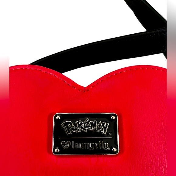 Rare Loungefly Pokemon Pokeball Heart Love Crossbody Bag Purse - Picture 5 of 5